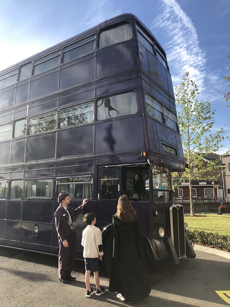 Checking out the Knight Bus at Universal 