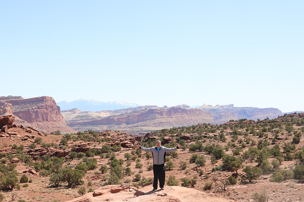 Utah National Parks Road Trip – The Perfect Itinerary capitol reef national park overlook